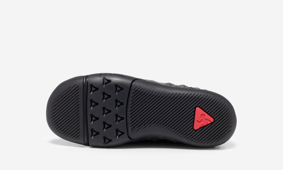 migi - black 3D prism