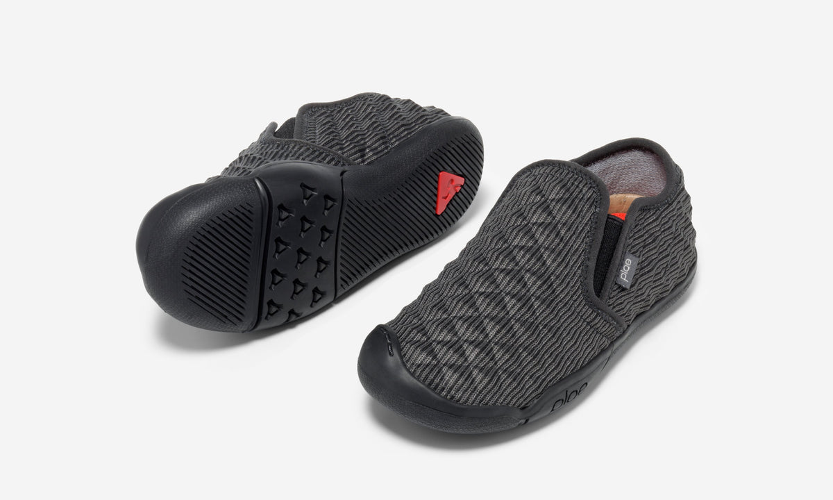 migi - black 3D prism