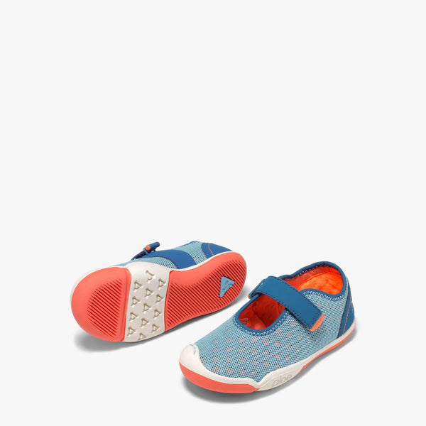 chloe - nucleus blue