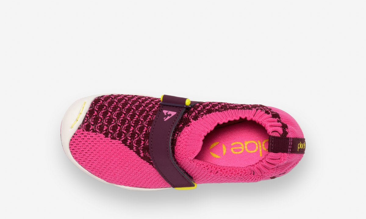 elise - electric fuchsia