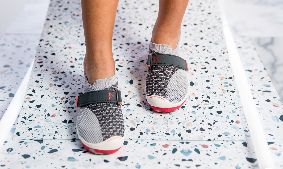 elise - voltage grey